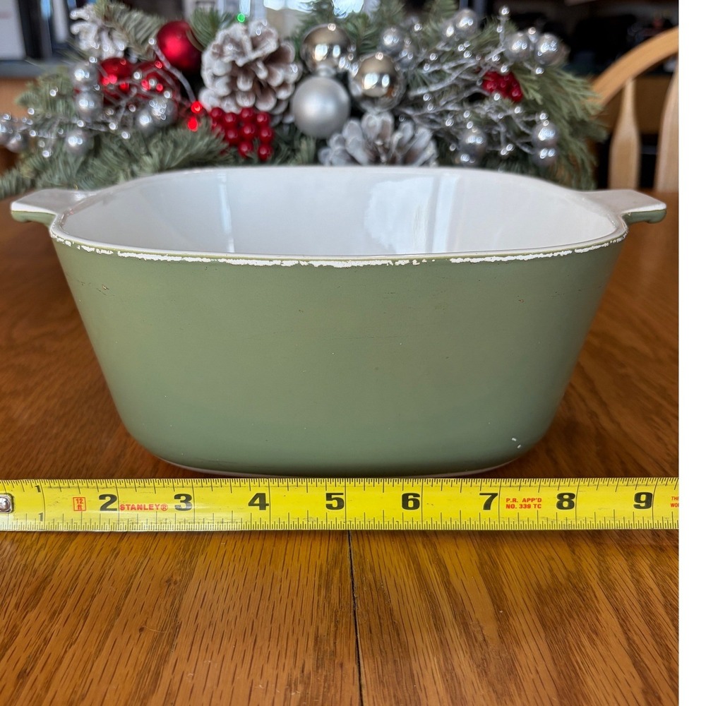Corning Ware Avocado Green‎ P-702½-B 2.5 QT Casserole Dish w/ Lid Vintage USA